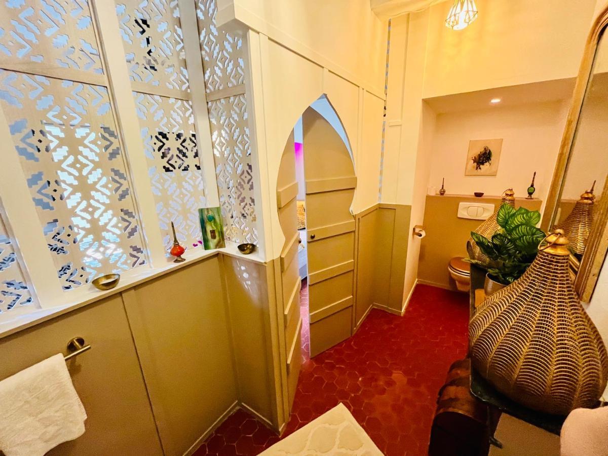Maison D'Hotes De Charme "La Belle Dame Sans Regrets" Talairan Exterior foto