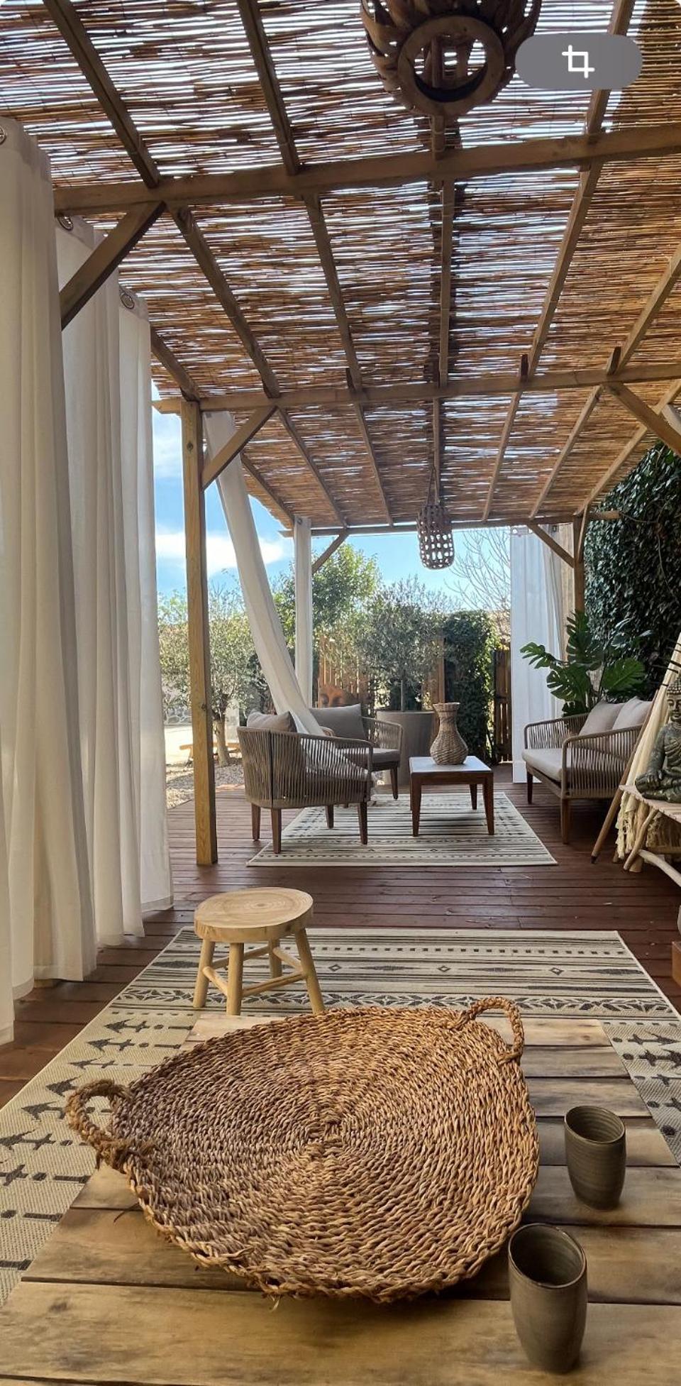 Maison D'Hotes De Charme "La Belle Dame Sans Regrets" Talairan Exterior foto