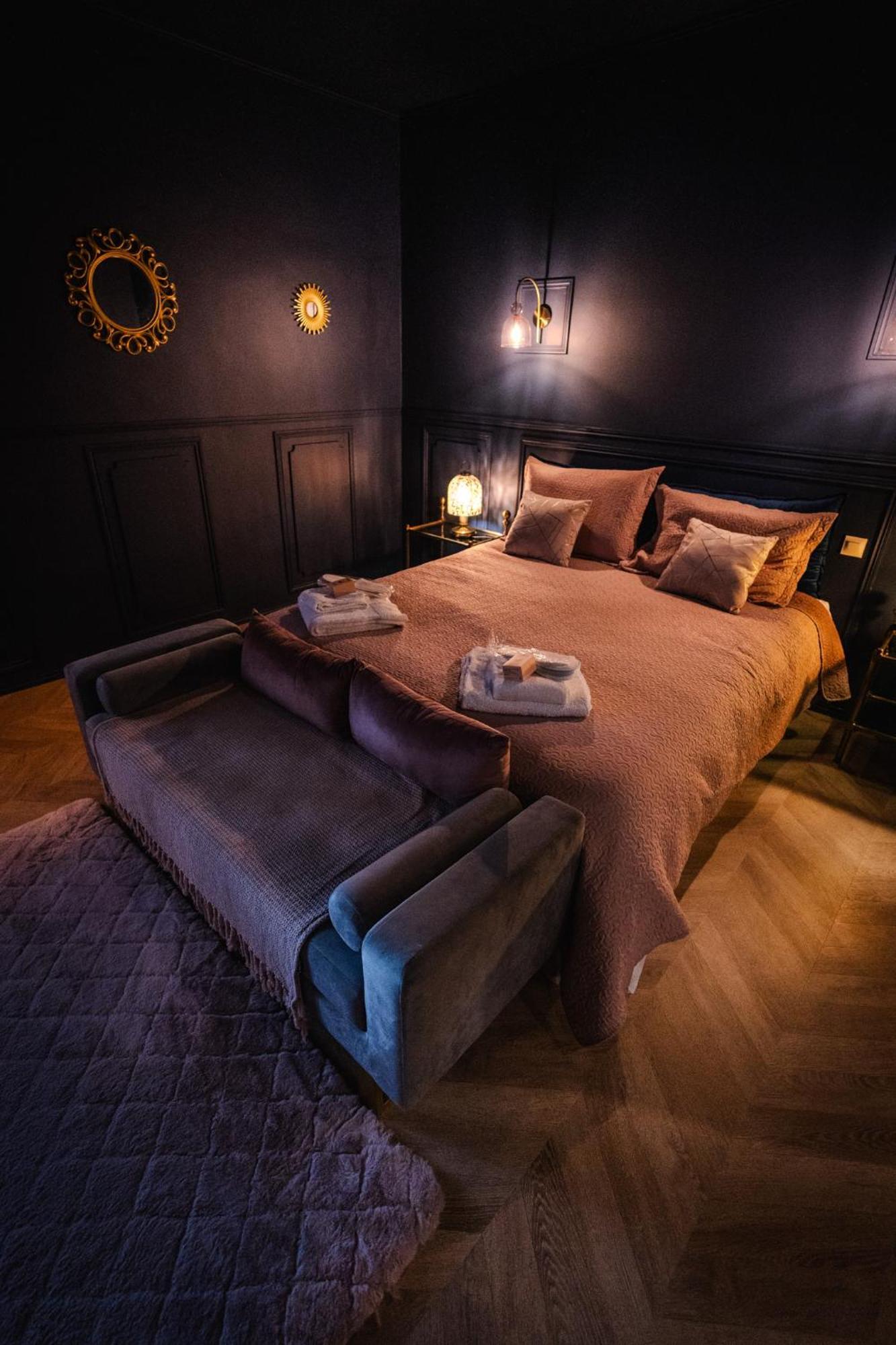 Maison D'Hotes De Charme "La Belle Dame Sans Regrets" Talairan Exterior foto